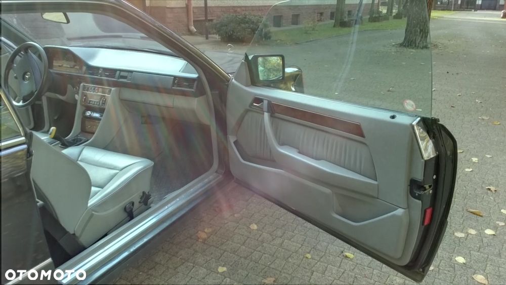 Mercedes-Benz W124 (1984-1993) - 13