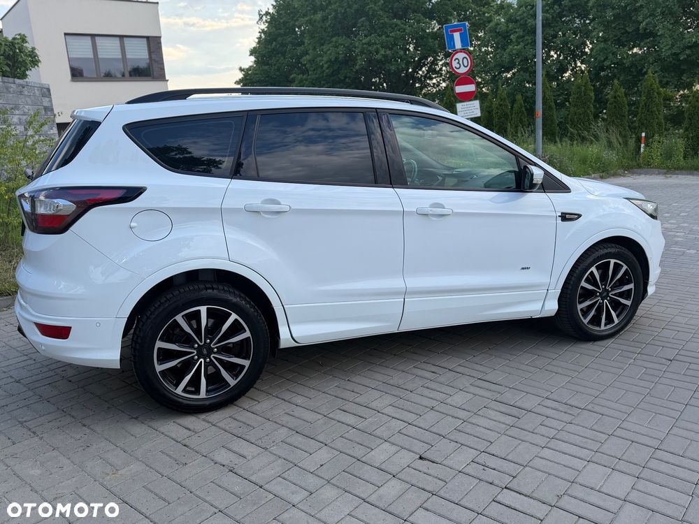 Ford Kuga 2.0 TDCi 4x4 ST-Line - 6