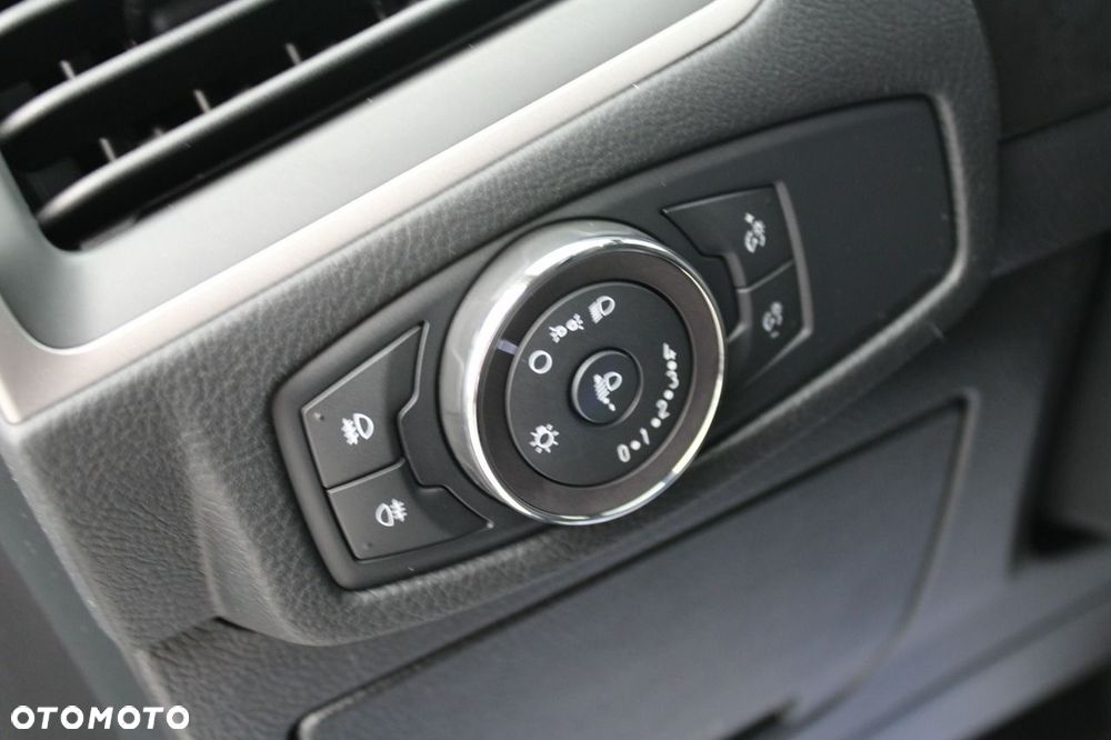 Ford S-Max - 22