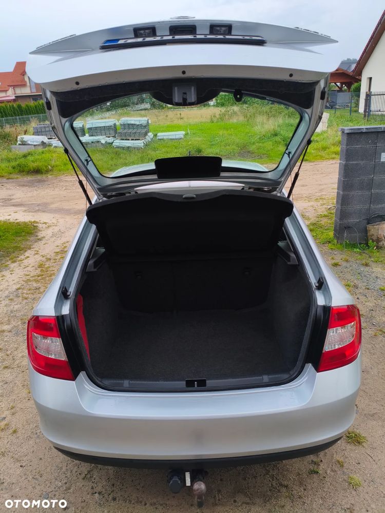 Skoda RAPID 1.2 TSI Active - 9