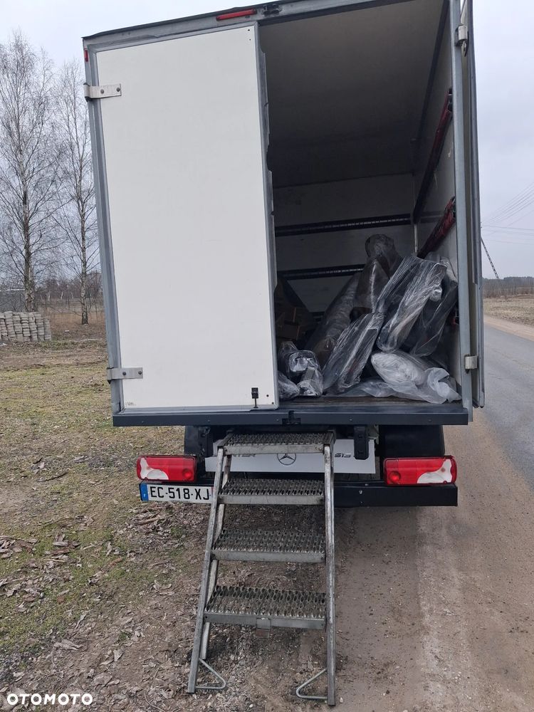 Mercedes-Benz Sprinter - 5