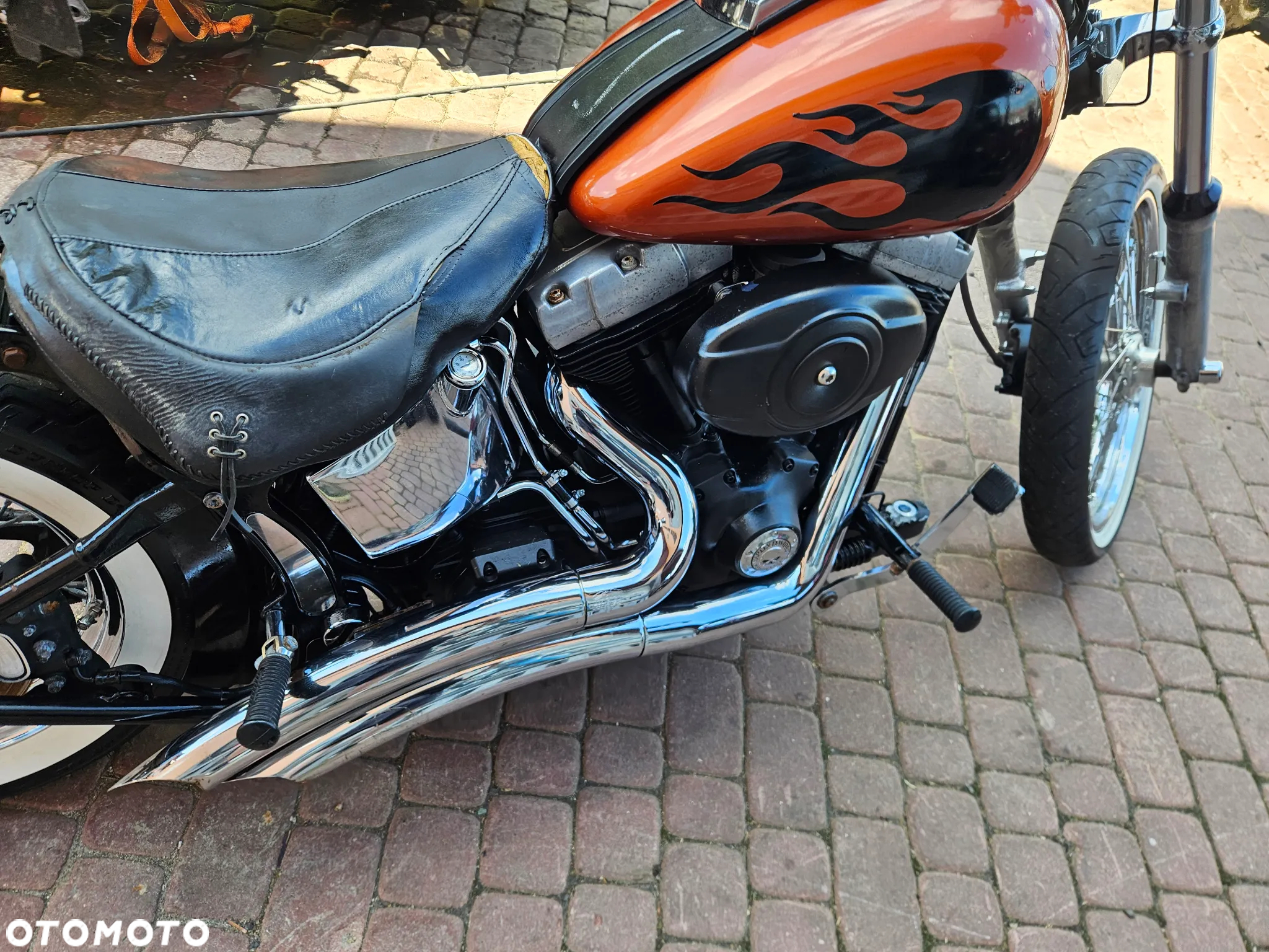 Harley-Davidson Softail Standard - 24