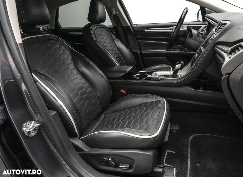 Ford Mondeo 2.0 HEV Vignale - 14