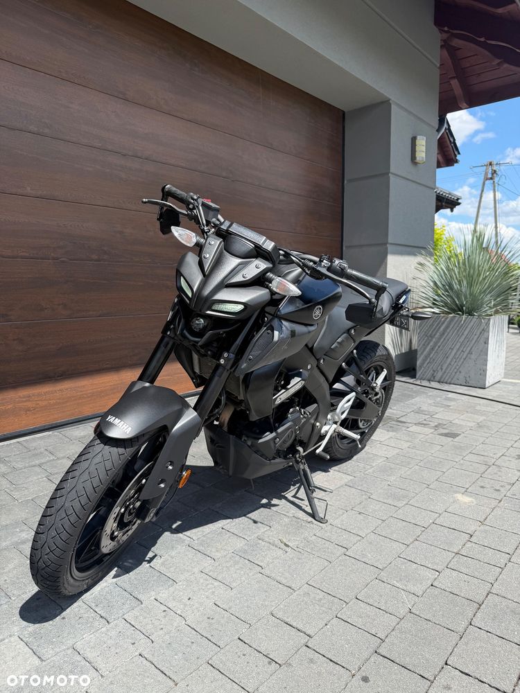 Yamaha MT - 6