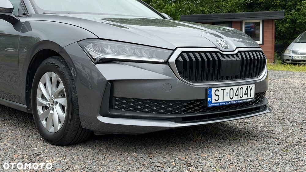 Skoda Superb 2.0 TDI SCR Essence DSG - 8