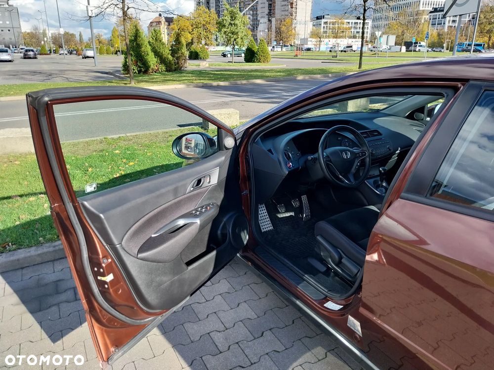 Honda Civic 1.8 Sport - 10
