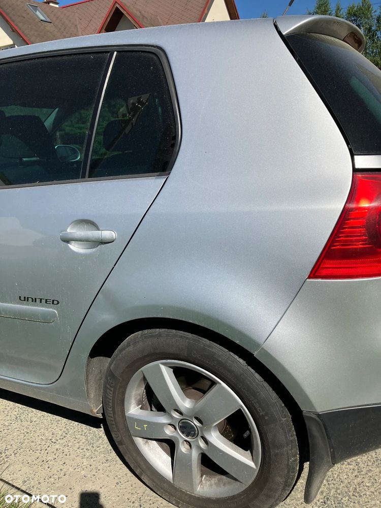 Volkswagen Golf 1.6 Q-Line - 14