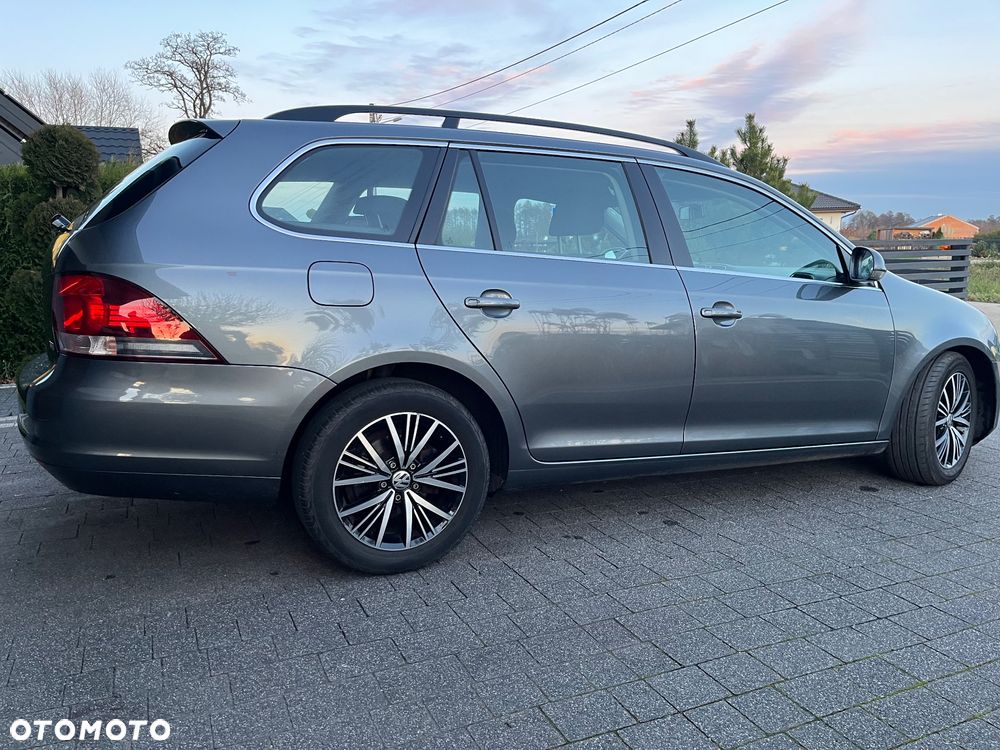 Volkswagen Golf 1.6 TDI Highline - 7