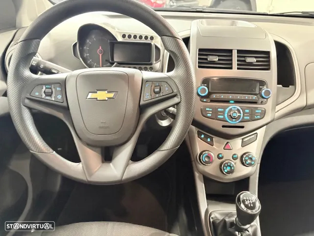 Chevrolet Aveo 1.2 LS - 6