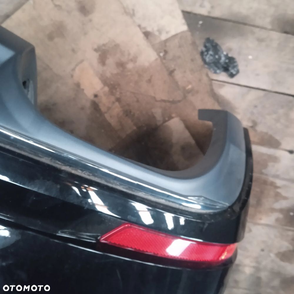 Zderzak tylny A4 B9 kombi - 3