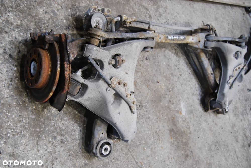 BELKA SANKI ZAWIESZENIA TYŁ TYLNE AUDI A4 B6 B7 KOMBI 1.9 TDI 8E0 - 3