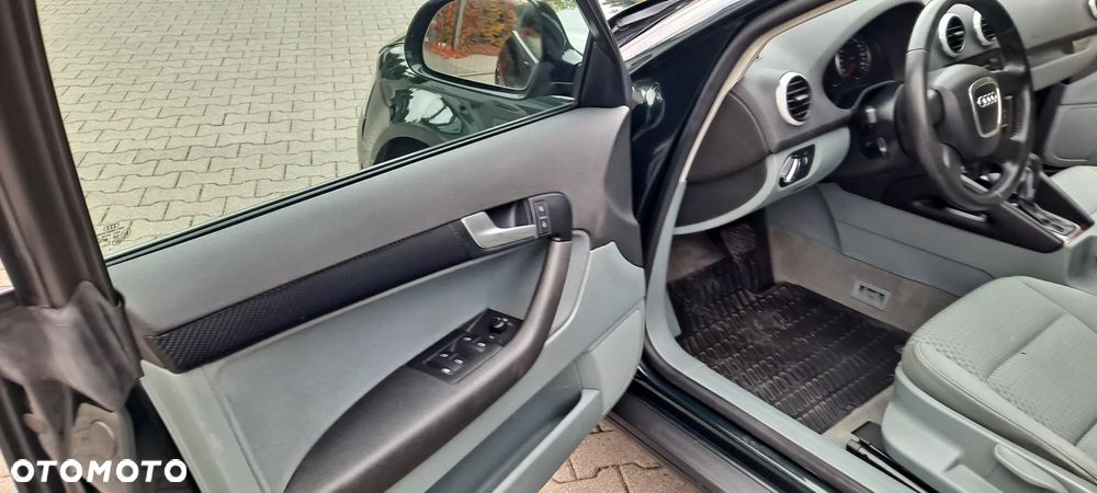 Audi A3 Sportback 2.0 FSI tiptronic Ambiente - 4