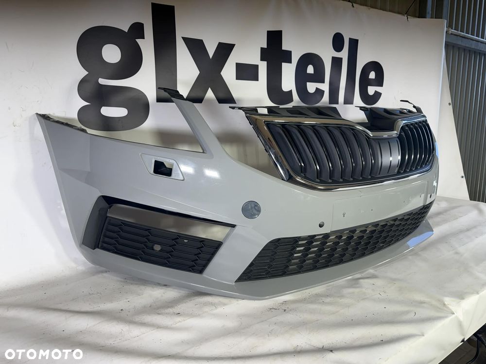 Skoda Octavia III FL RS Zderzak Przód Przedni LF7A 4xPDC SPRYSK 5E0807221AA - 4