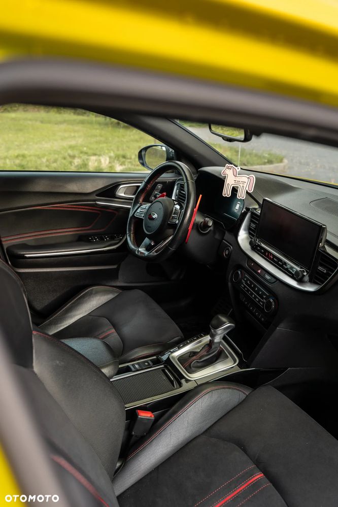 Kia ProCeed 1.6 T-GDI GT DCT - 31
