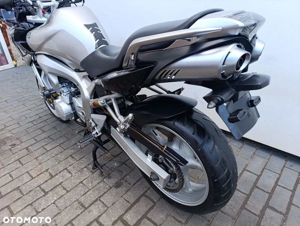 Yamaha FZ6 - 23