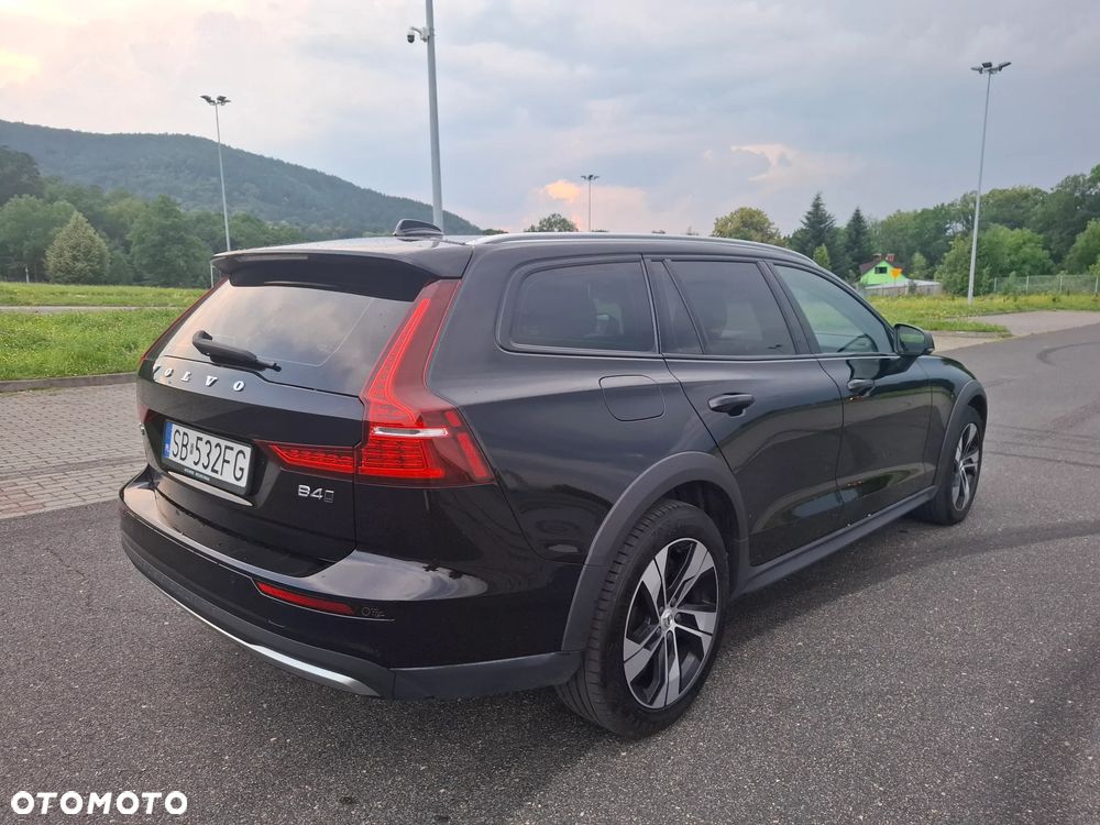 Volvo V60 Cross Country Plus B4 D AWD - 3