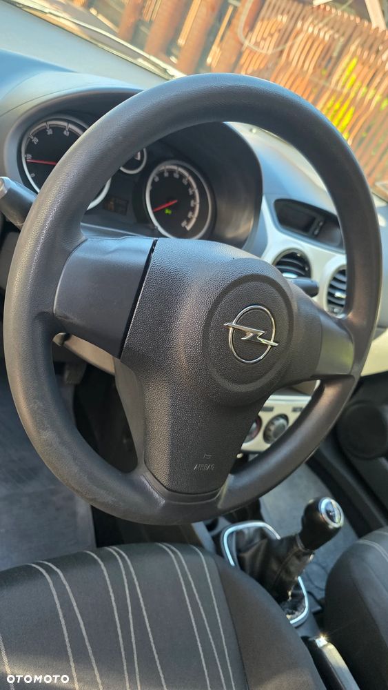Opel Corsa - 35
