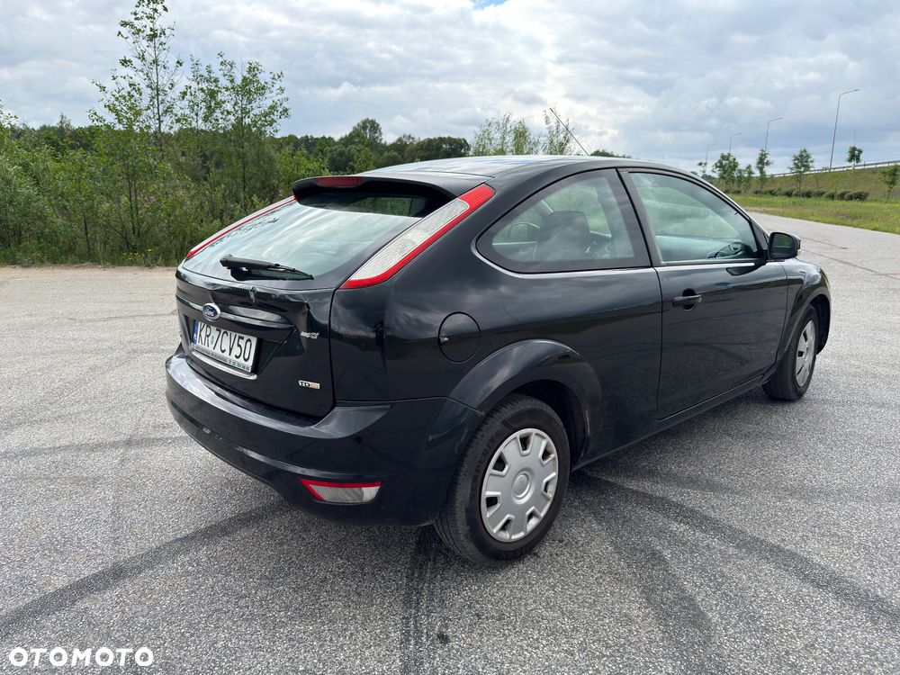 Ford Focus 1.6 TDCi DPF Ambiente - 4