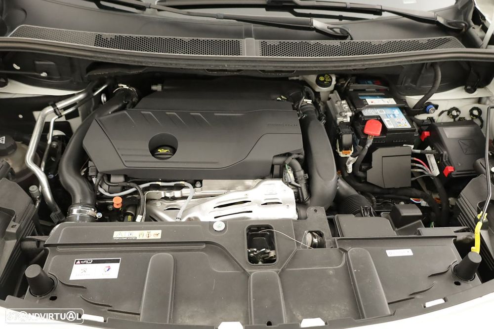 Peugeot 3008 1.6 PureTech GT EAT8 - 27