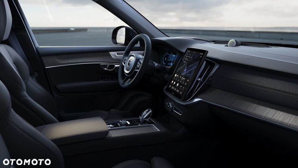 Volvo XC 90 T8 AWD Plug-In Hybrid Ultra Dark 7os - 8