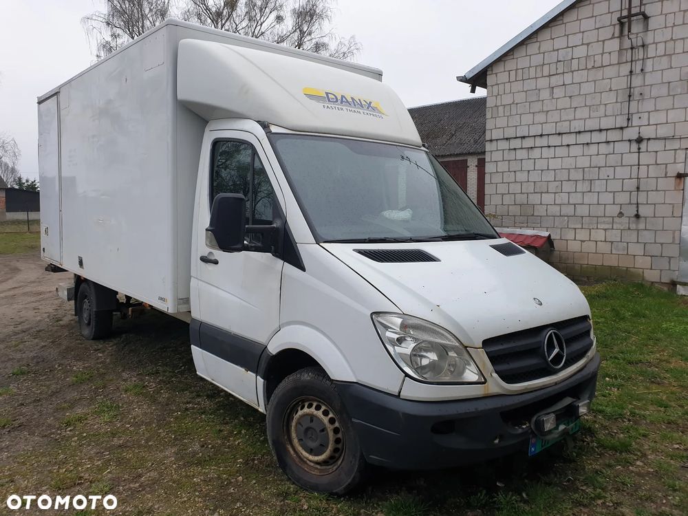 Mercedes-Benz Sprinter - 1