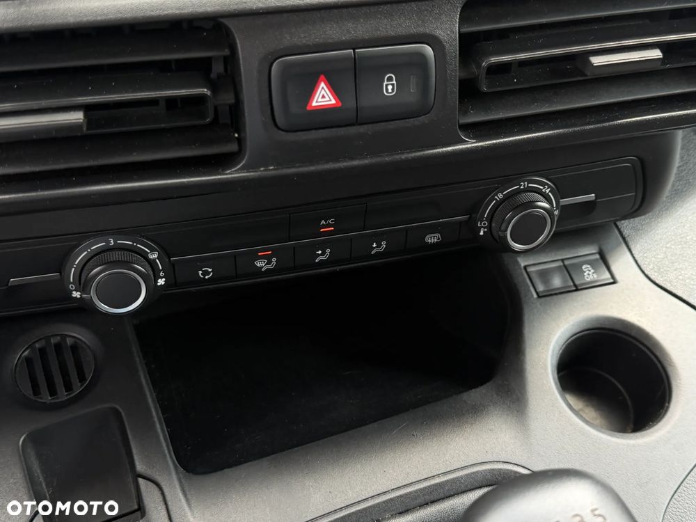 Citroën BERLINGO - 21