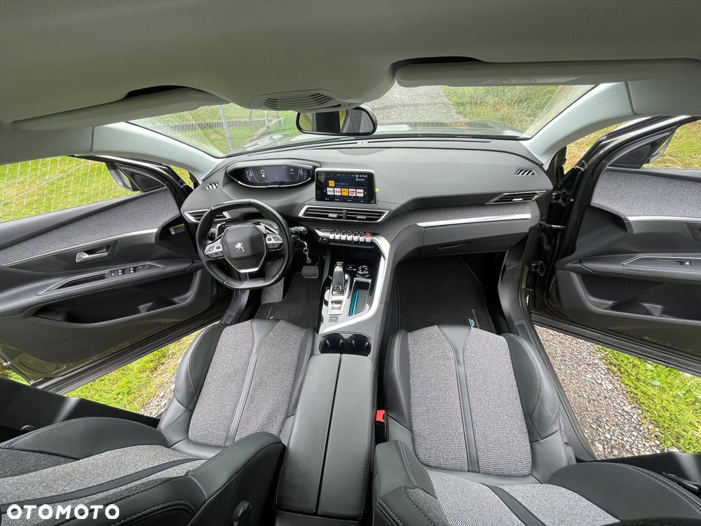 Peugeot 3008 1.5 BlueHDi Allure S&S EAT8 - 17