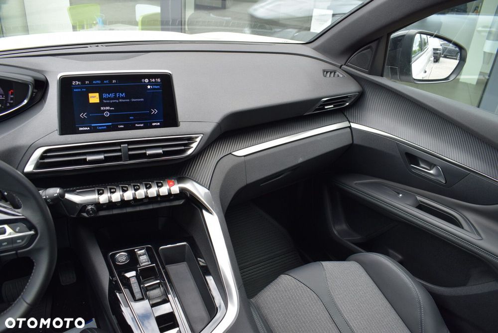 Peugeot 3008 1.5 BlueHDi Allure S&S EAT8 - 17