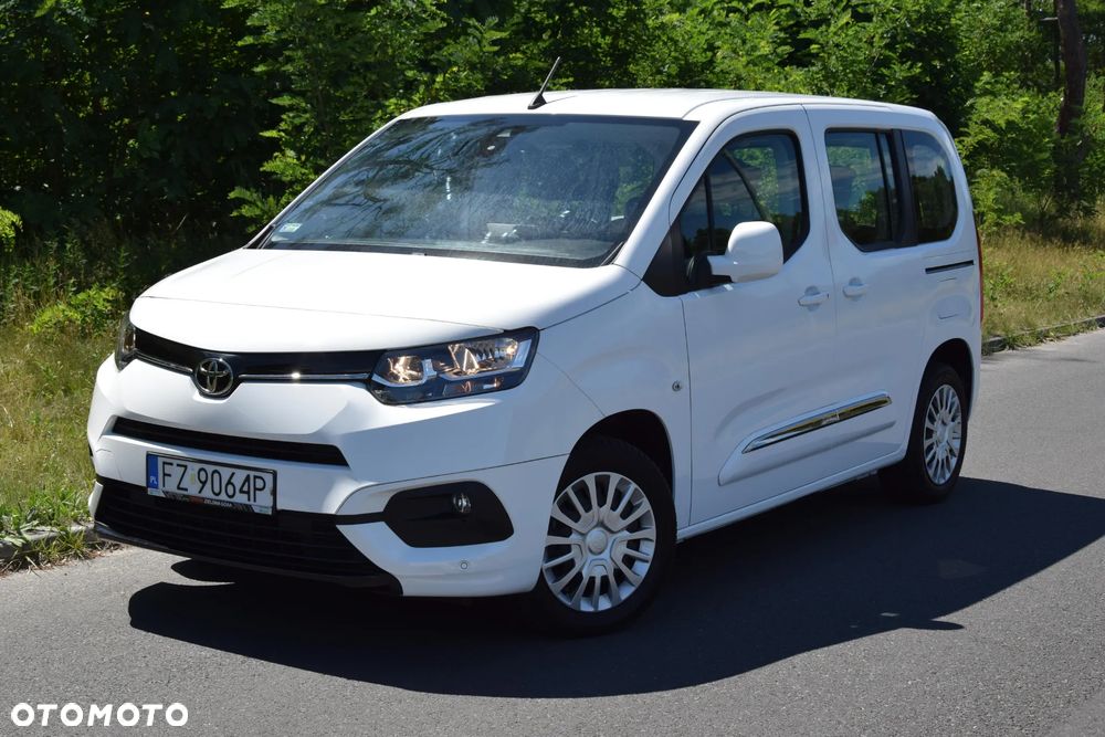 Toyota Proace City Verso 1.2 D-4T Business - 1