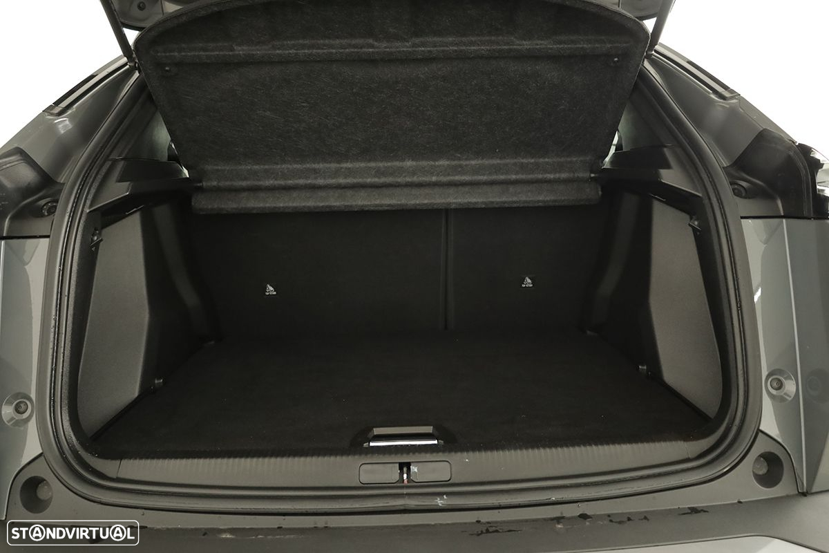 Peugeot 2008 1.2 PureTech Allure - 23
