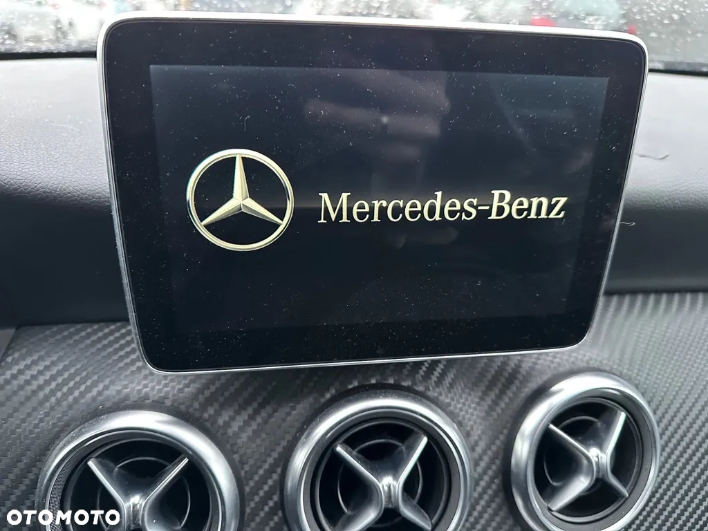Mercedes-Benz Klasa A 160 d AMG Line - 15