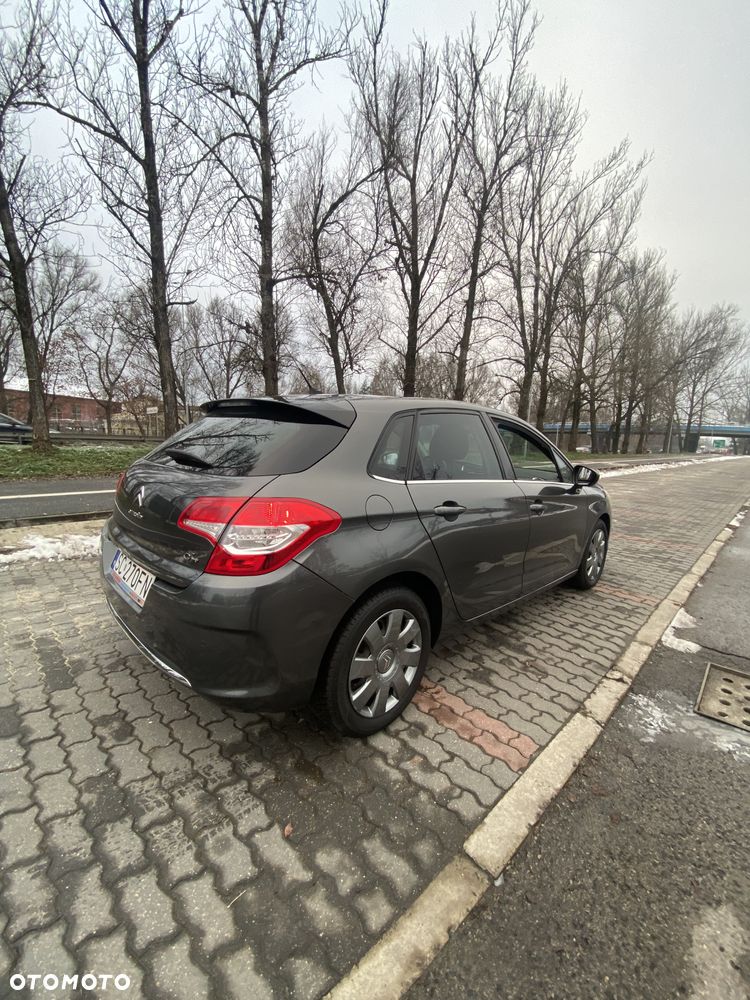 Citroën C4 1.6 HDi Exclusive - 4