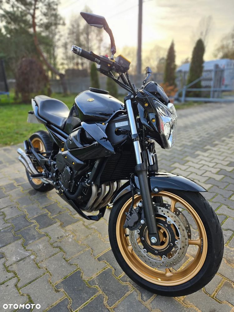 Yamaha XJ - 9