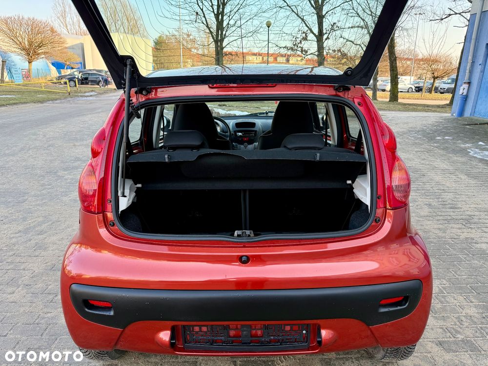 Peugeot 107 1.0 Trendy 2-Tronic - 29