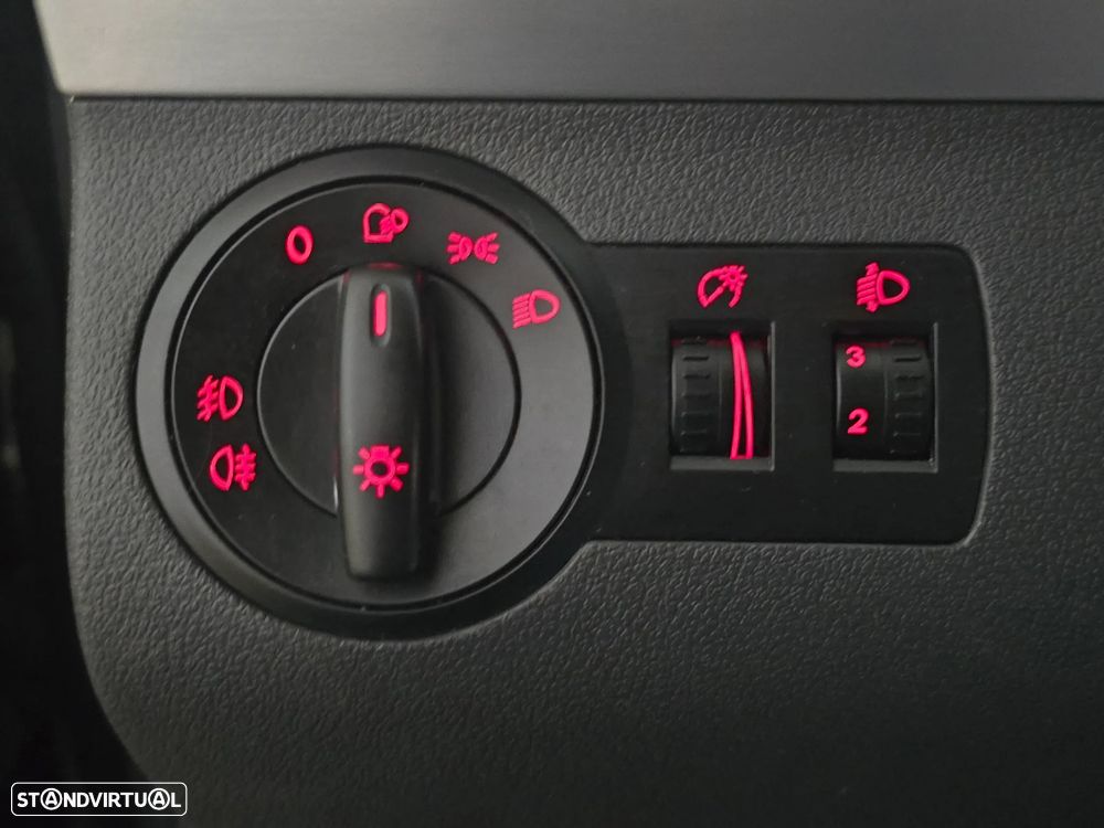 VW Touran 1.9 TDi Highline DSG 7V 7L - 18