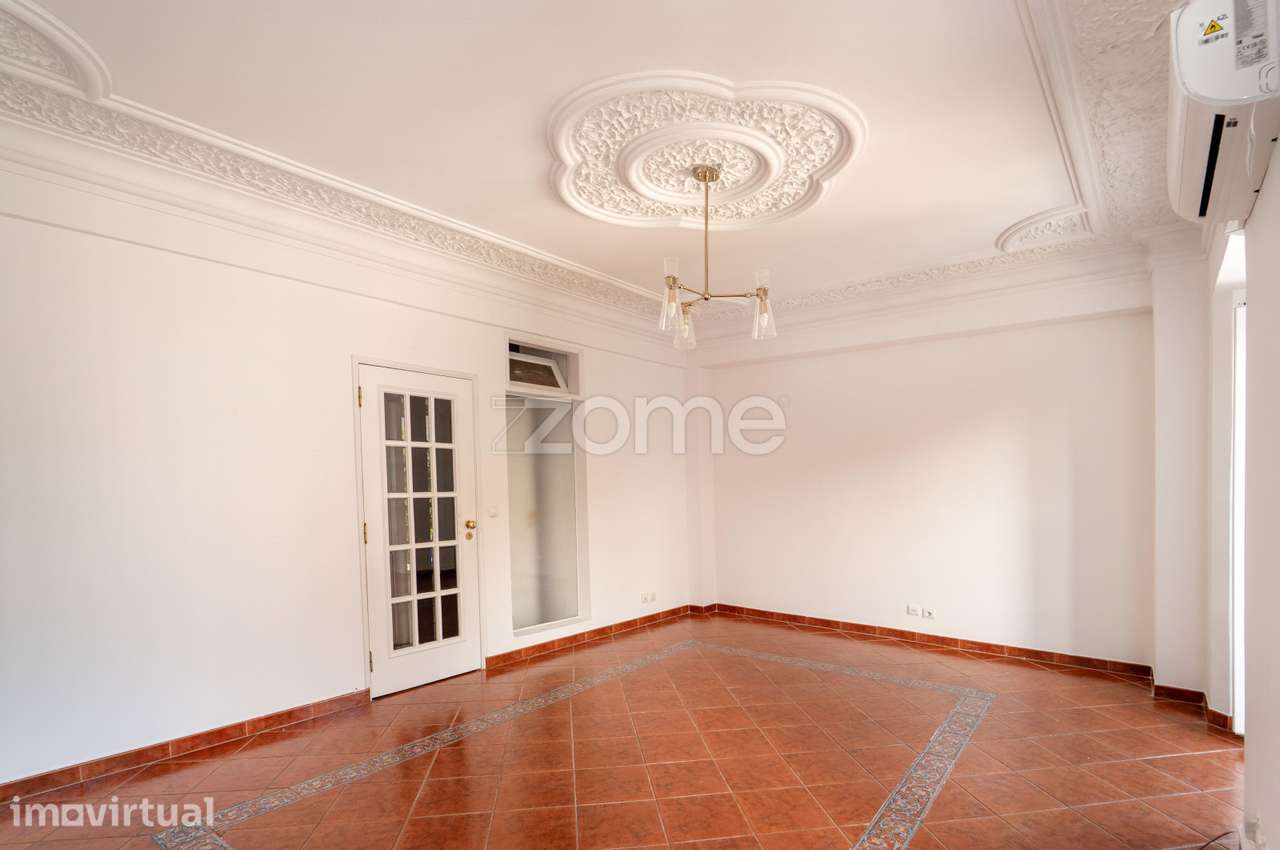Apartamento de charme na Rua de São Bento, junto ao Parlamento - Grande imagem: 4/23
