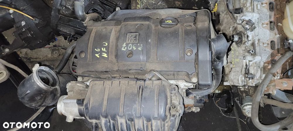 Peugeot 307 1.6 16V SILNIK Słupek  NFU - 1