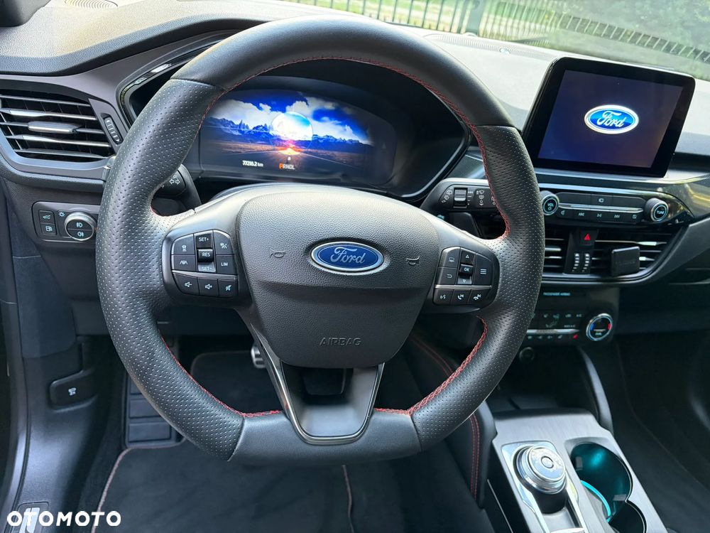 Ford Kuga - 18