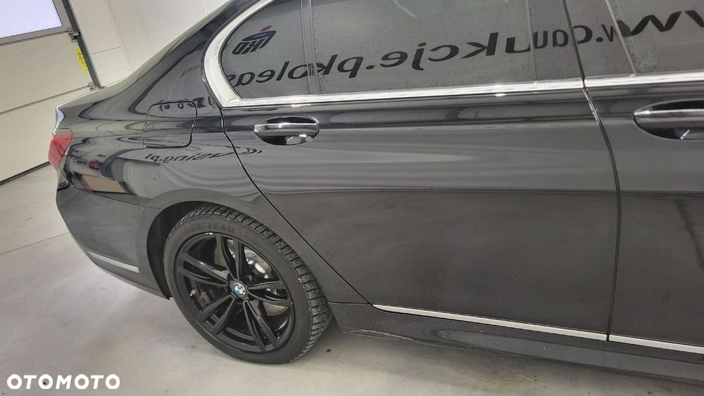 BMW Seria 7 - 4