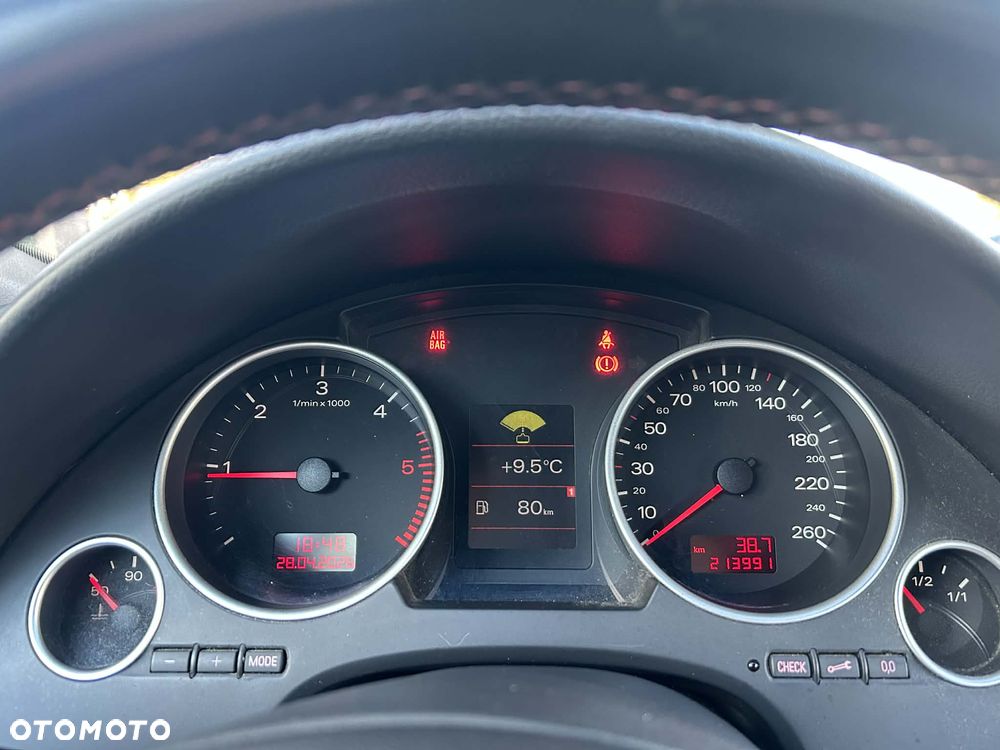 Audi A4 Cabrio 2.0 TDI DPF - 10