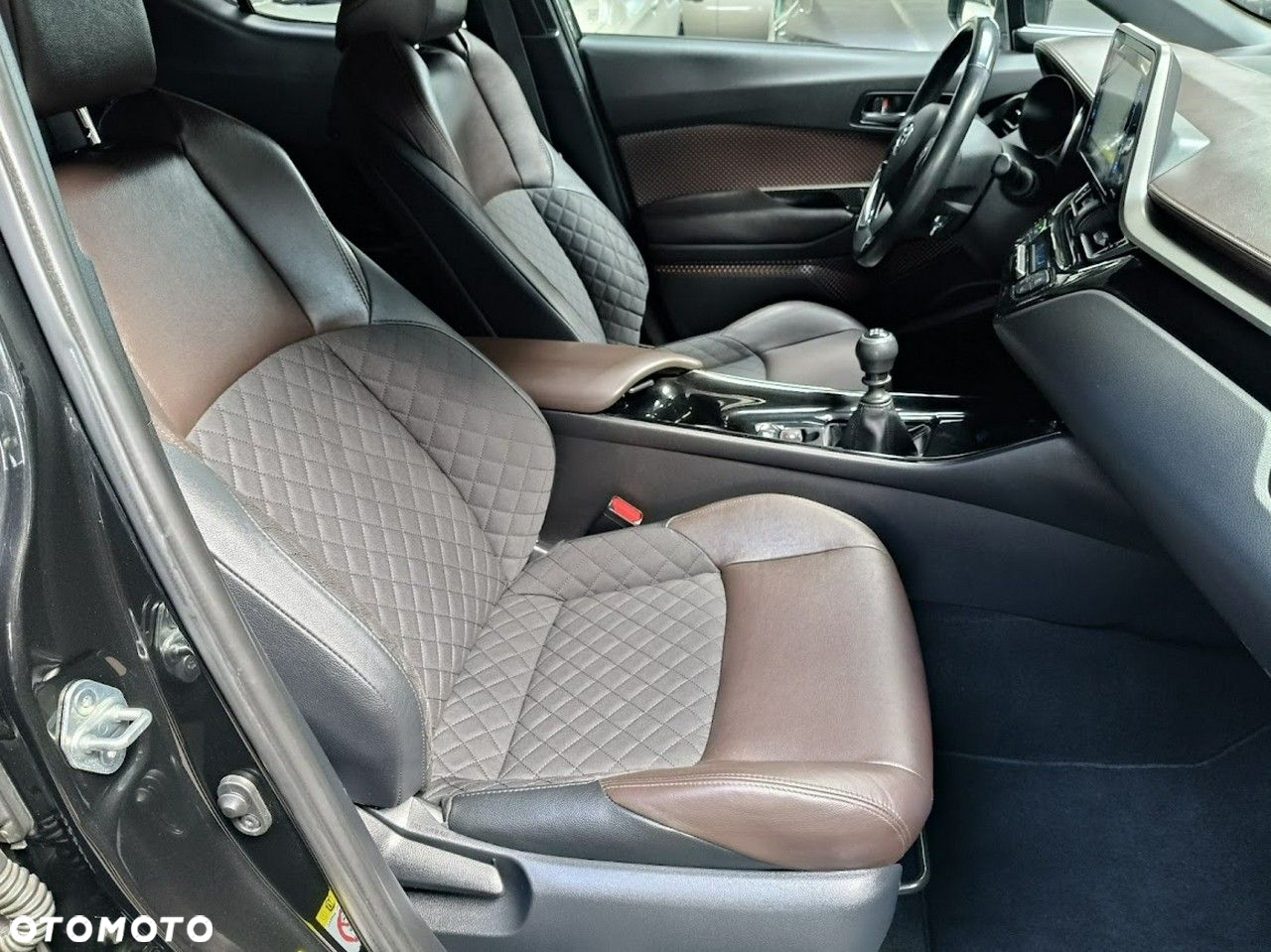 Toyota C-HR - 14