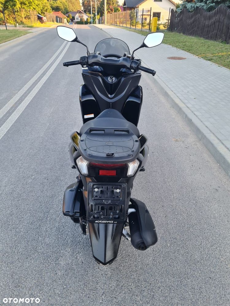 Yamaha Tricity - 6
