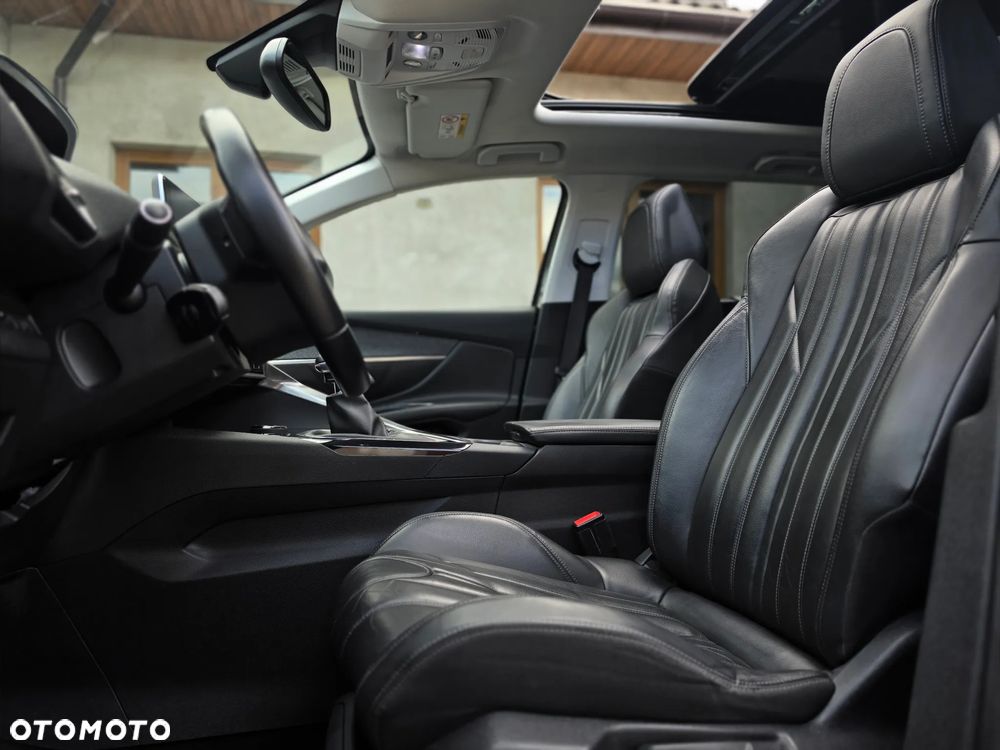 Peugeot 5008 - 17