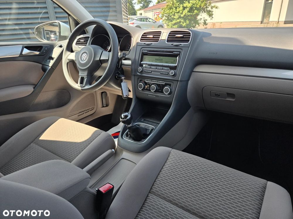 Volkswagen Golf 1.6 United - 22