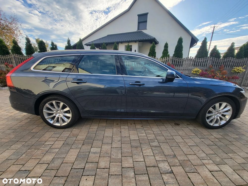 Volvo V90 D4 Momentum - 8