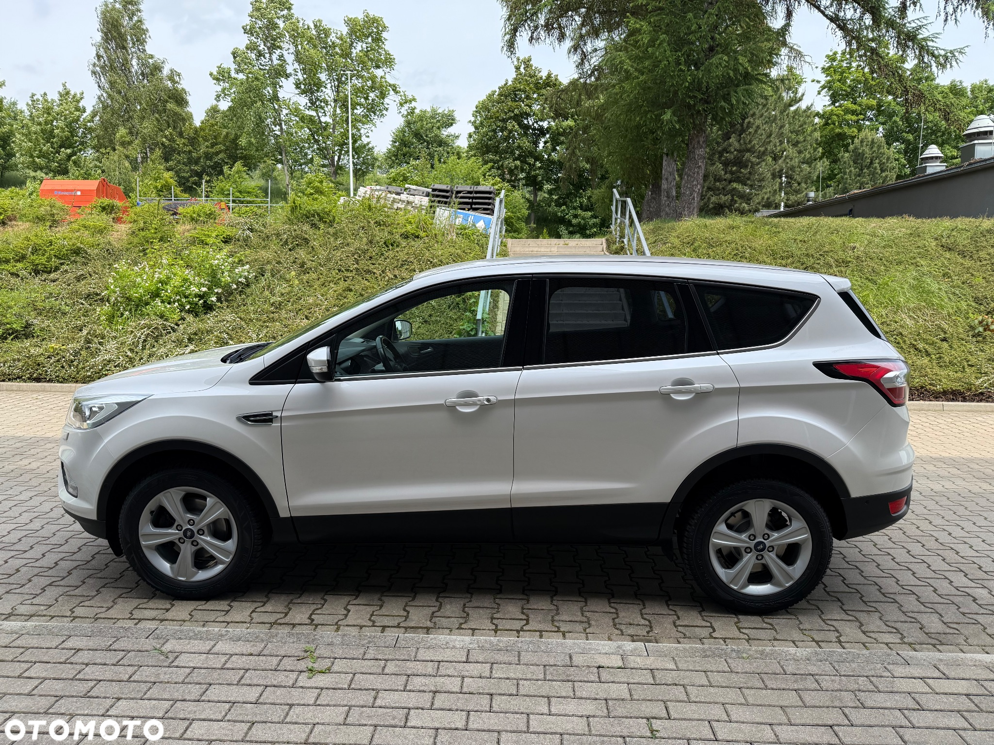 Ford Kuga 1.5 EcoBoost 2x4 Titanium - 8