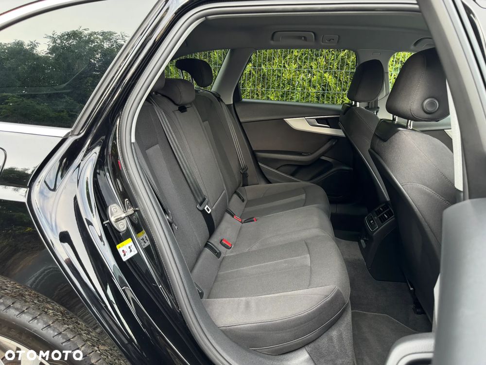 Audi A4 Avant 40 TFSI mHEV S tronic - 28