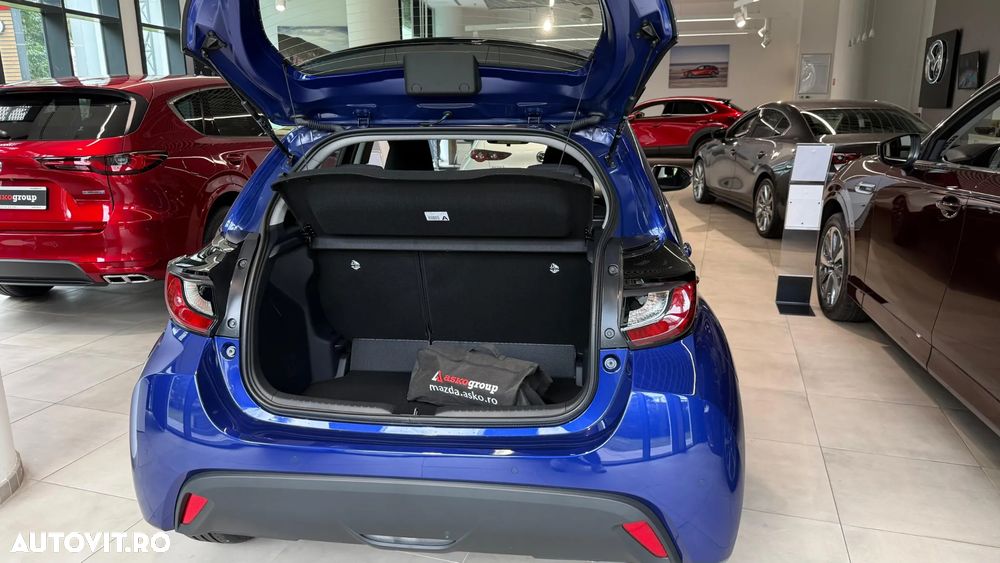 Mazda 2 - 5