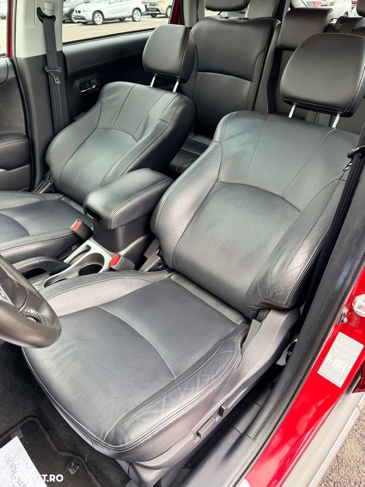 Mitsubishi Outlander 2.2 DI-D 4WD TC-SST Intense - 21