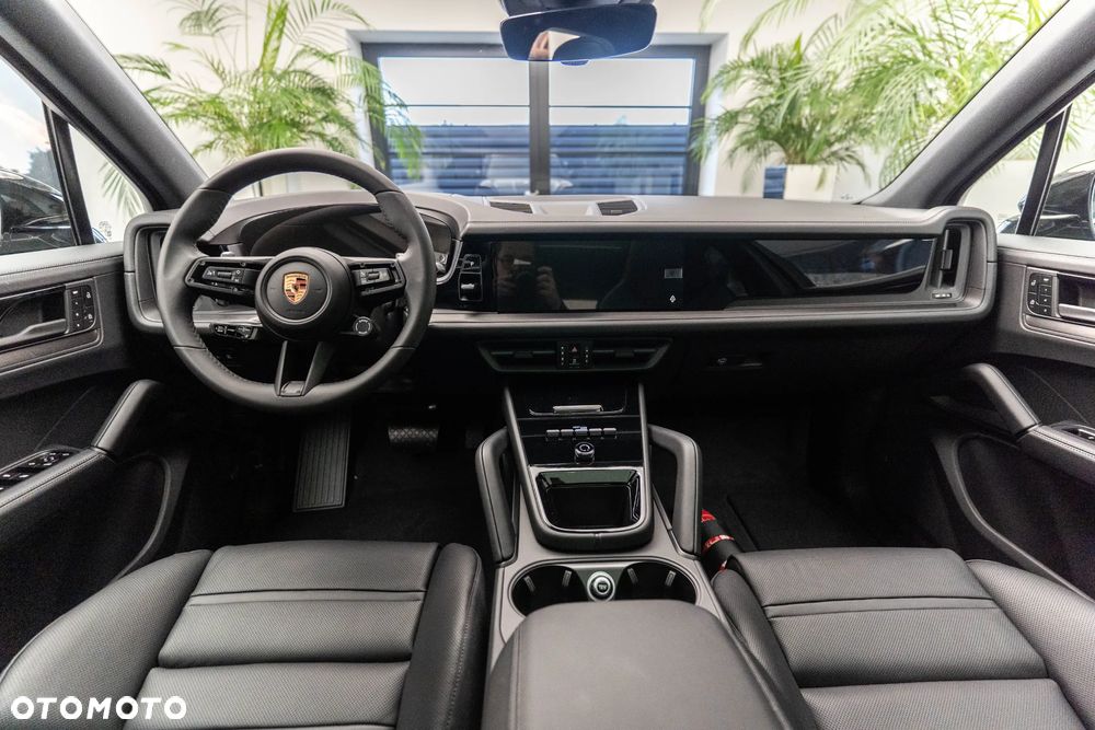 Porsche Cayenne Black Edition - 11